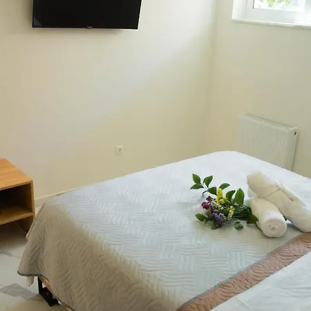 Elias Studio - Near To The Port Of Rafina And The Airport Of Athens Agios Spyridon  Exterior photo