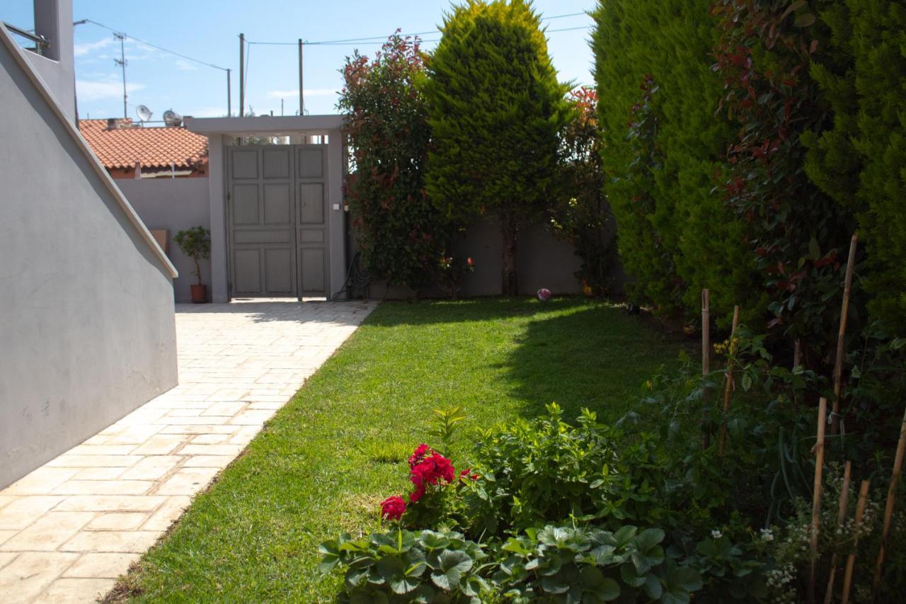 Apartment Elias - Near To The Port Of Rafina And The Airport Of Athens *