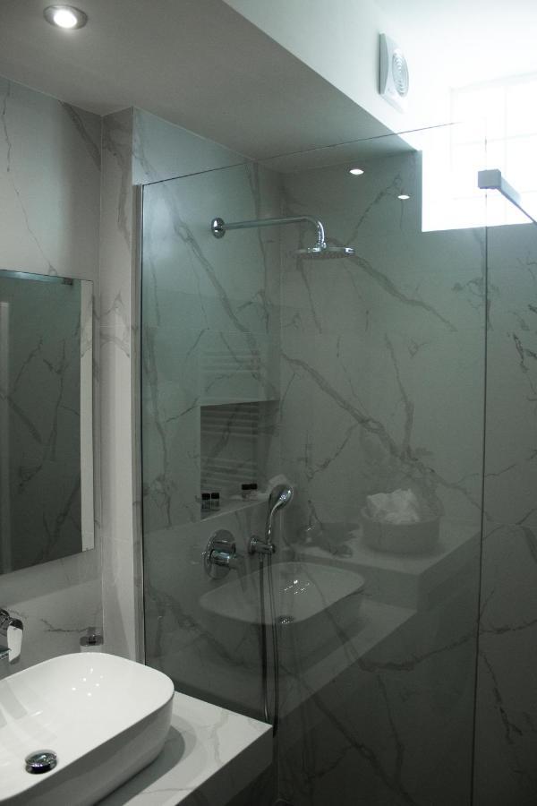 Apartment Elias - Near To The Port Of Rafina And The Airport Of Athens *