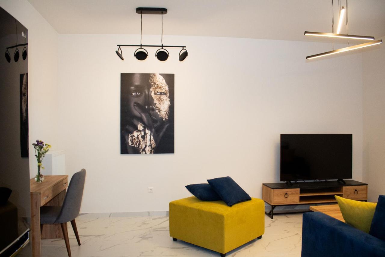 Apartment Elias - Near To The Port Of Rafina And The Airport Of Athens *